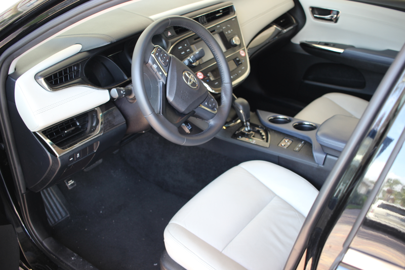 Illustration for article titled Backseat Rental Review: 2015 Toyota Avalon